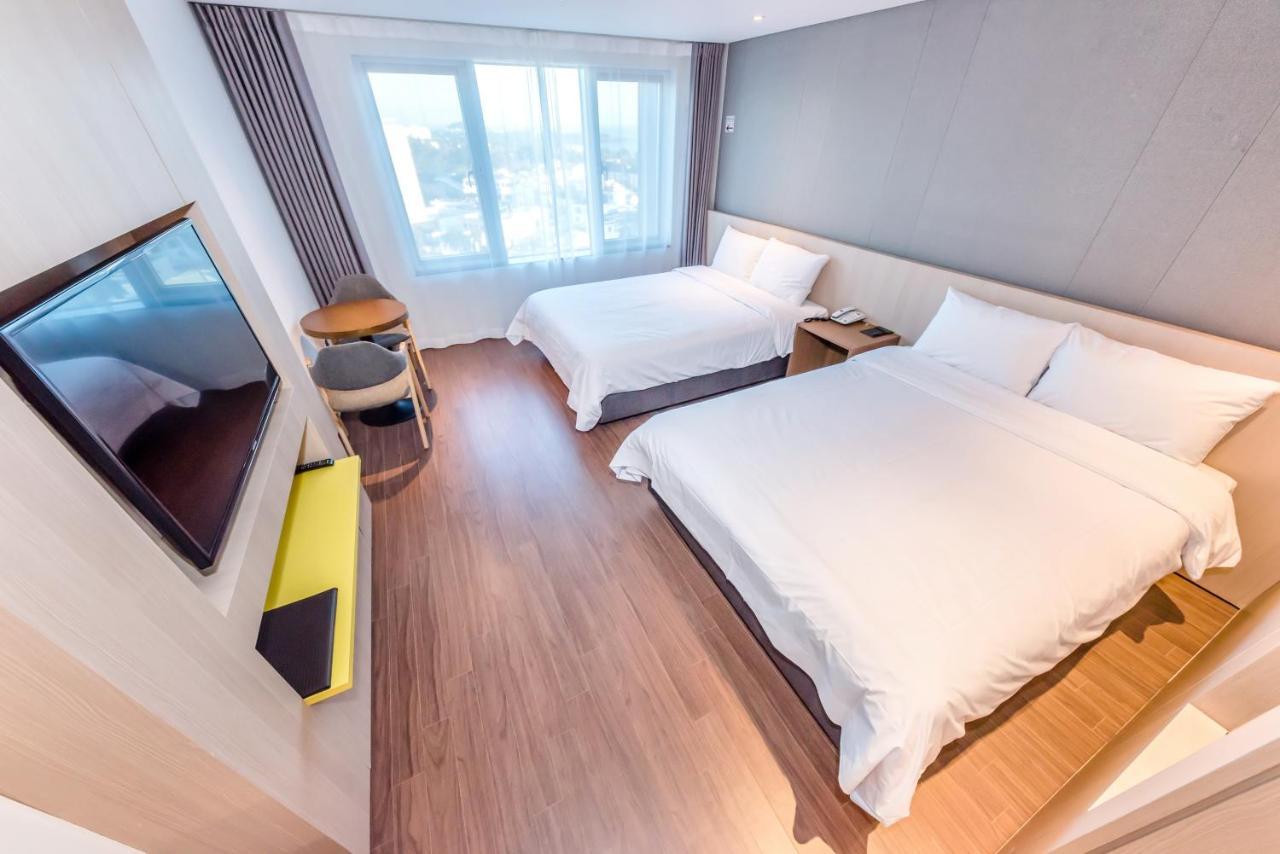 The First70 Hotel Seogwipo Exterior foto